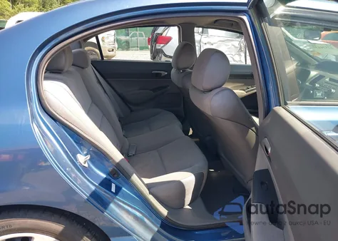 2008 Honda Civic Lx z USA, uszkodzony, nr VIN 1HGFA16548L107256